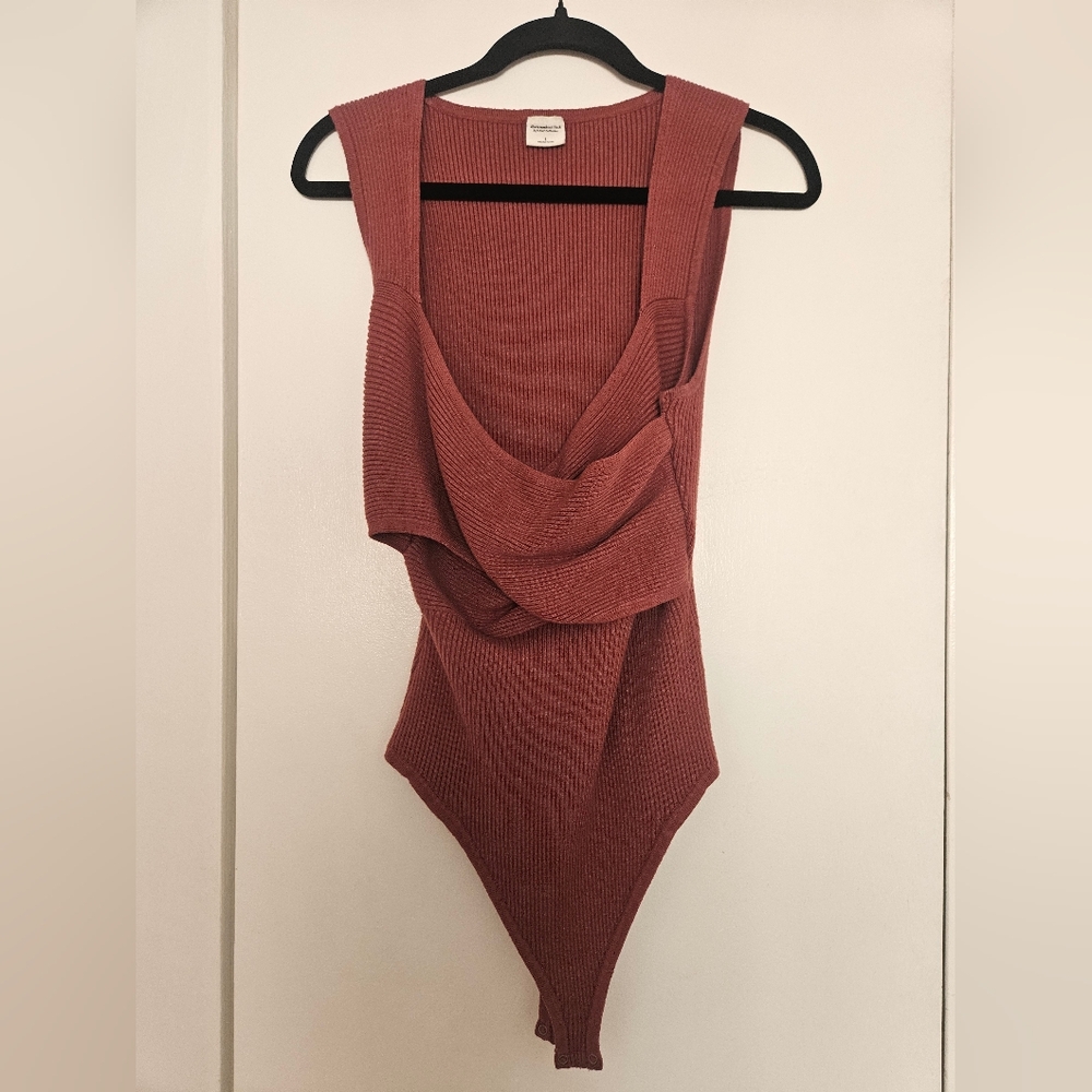 Abercrombie & Fitch Ribbed Bodysuit in Dusty Rose